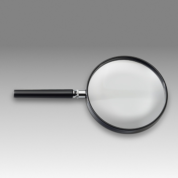 D 004B - LCH 8713A - Magnifier for reading with solid round handle